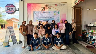 Pemberdayaan UMKM Ayyana Store Lewat Inovasi Display Produk Dan Pemasaran Berbasis Media Sosial