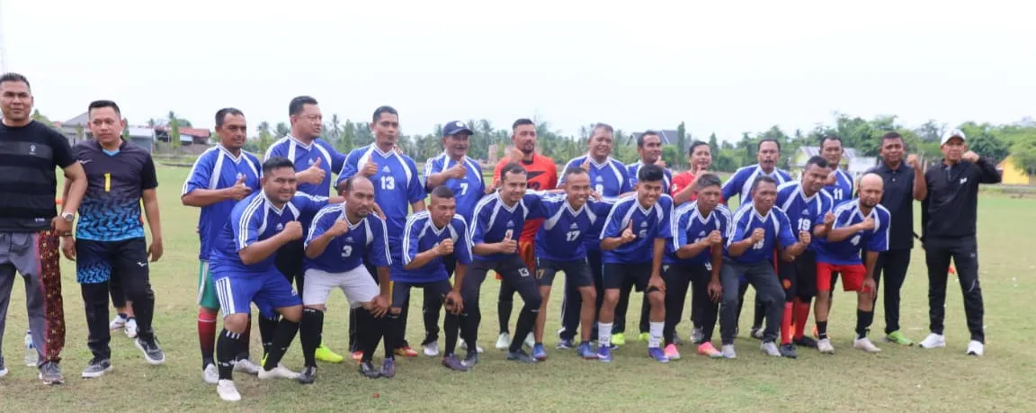 Meriahkan HUT RI, Cabdisdik Aceh Utara Gelar Turnamen Sepakbola Antar Kepsek