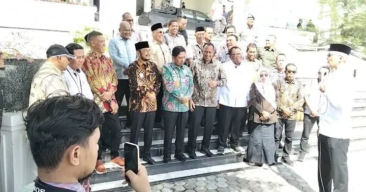 8 Exavator Harapan, Anggota Komisi IV DPR RI, TA Khalid: Dari Lumpur Bencana ke Mimpi Aceh Bangkit