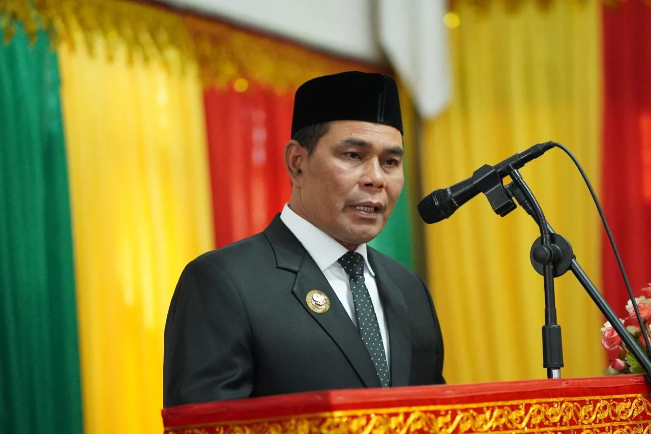 Bupati Aceh Besar Hadiri Pelantikan PAW Anggota DPRK