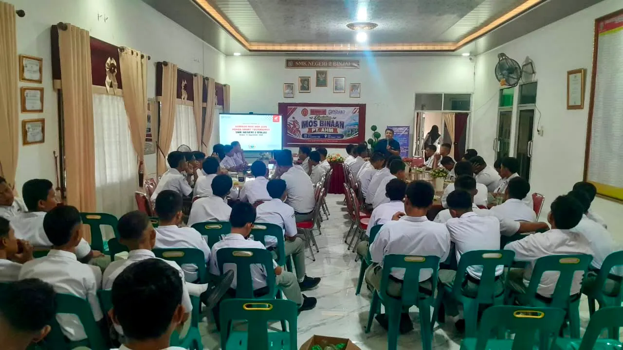 Perluas Wawasan Teknologi Terkini Sepeda Motor, Honda Sambangi SMKN2 Binjai