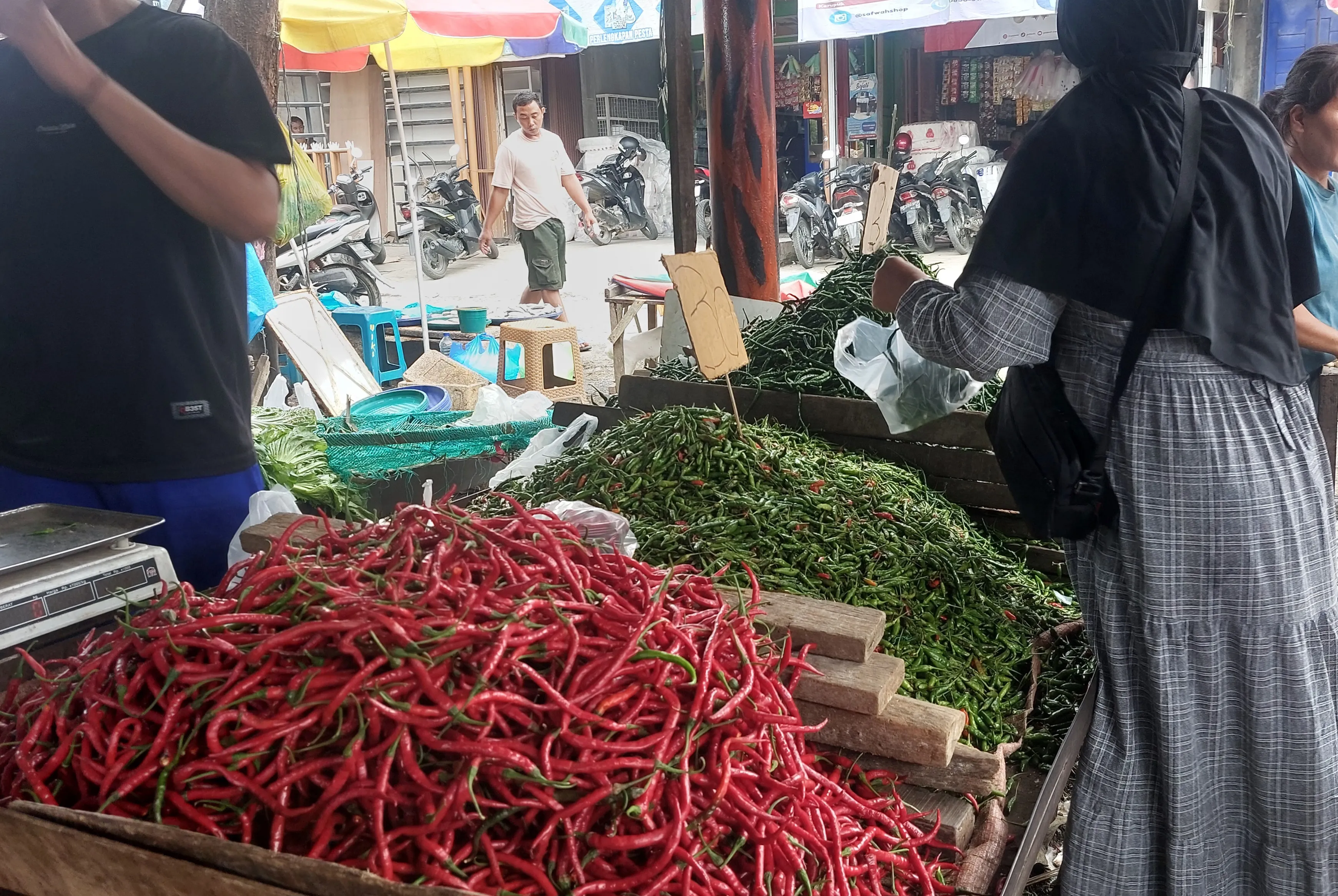 Harga Cabai Merah Membara, Dikabarkan Ada yang Jual Rp100 Ribu