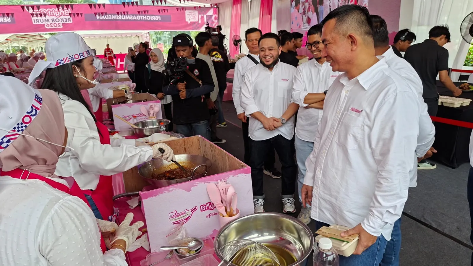 Pertamina Perkenalkan Kekayaan Kuliner Nusantara Lewat Rekor MURI Memasak Gunakan Bright Gas