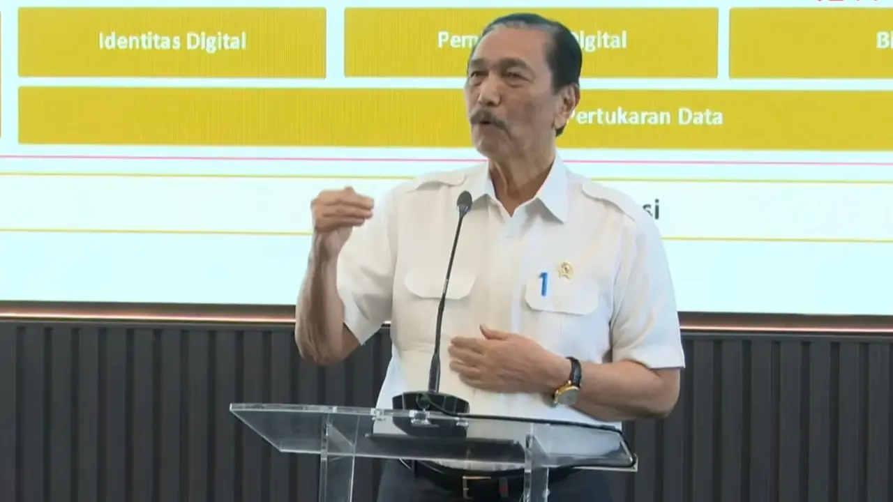 Pemerintah Akan Uji Coba Bansos Tunai 2027