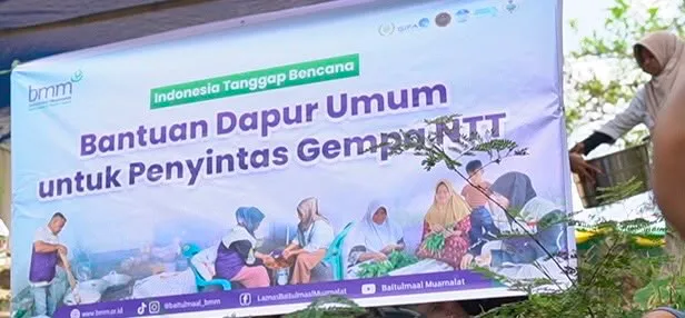 BMM dan Bank Muamalat Salurkan Bantuan untuk 4.597 Penyintas Gempa NTT