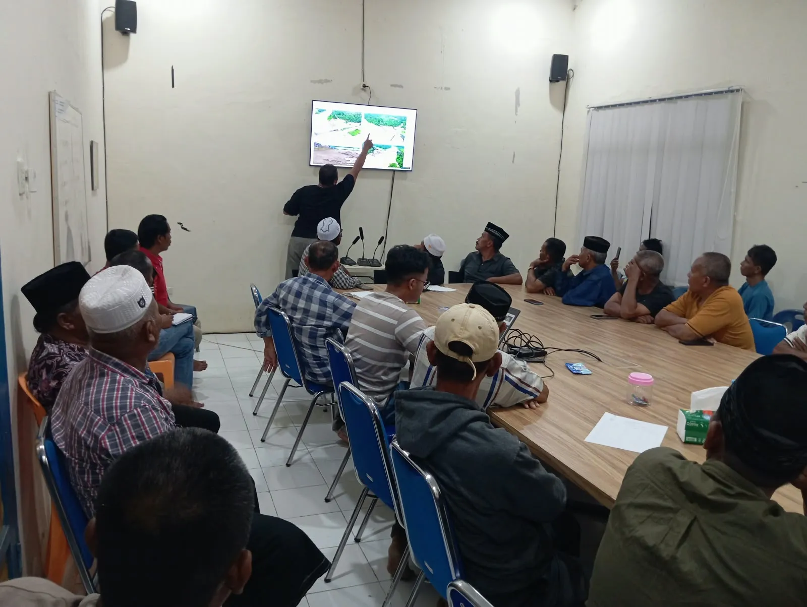 Perwakilan Petani Kawasan D.I. Jambo Aye Sepakat Penutupan Pintu Air Sampai Senin