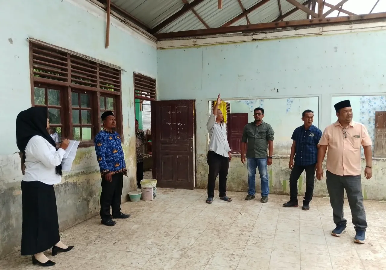 Terkesan Asal Bangun: Komisi IV DPRK Aceh Tamiang Tinjau Pembangunan Rehab–Rekon MIN 5