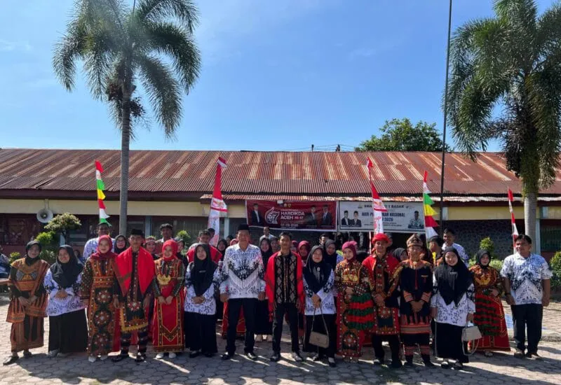 Aneka Kegiatan Warnai Peringatan Hardikda di SMAN 1 Badar