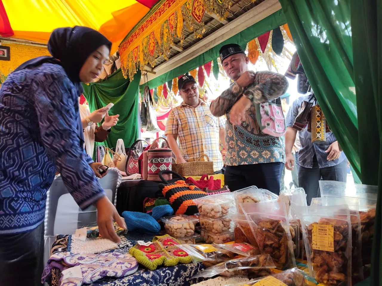 Rayakan Milad ke-800, Ayah Wa Tebar Semangat Pada Pelaku UMKM Aceh Utara