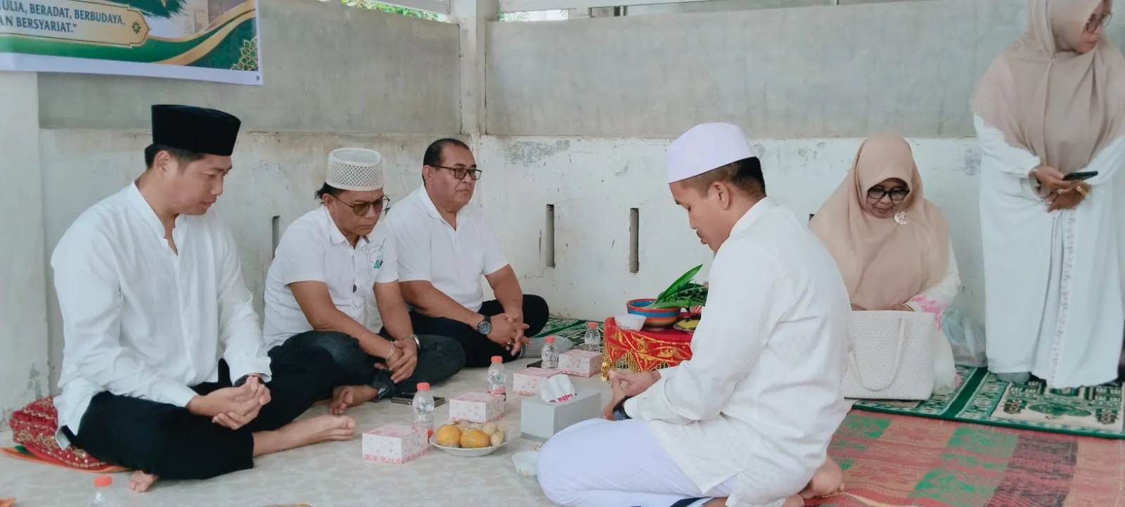 Al Hidayah Langsa Santuni Anak Yatim, Peusijuek Peunasehat