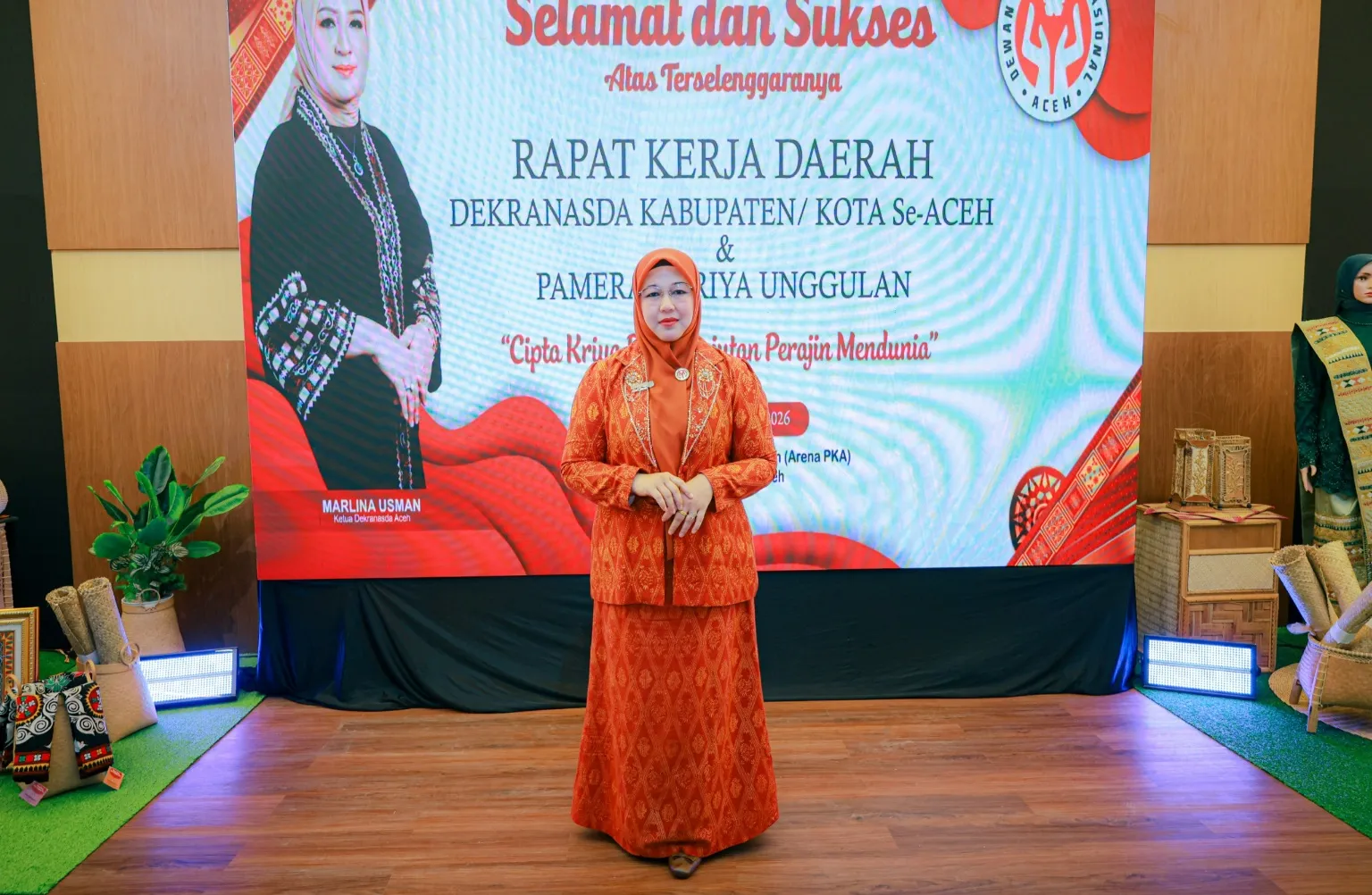 Ketua Dekranasda Aceh Besar Perkenalkan Budaya Dan Identitas Daerah Lewat Batik Malaka