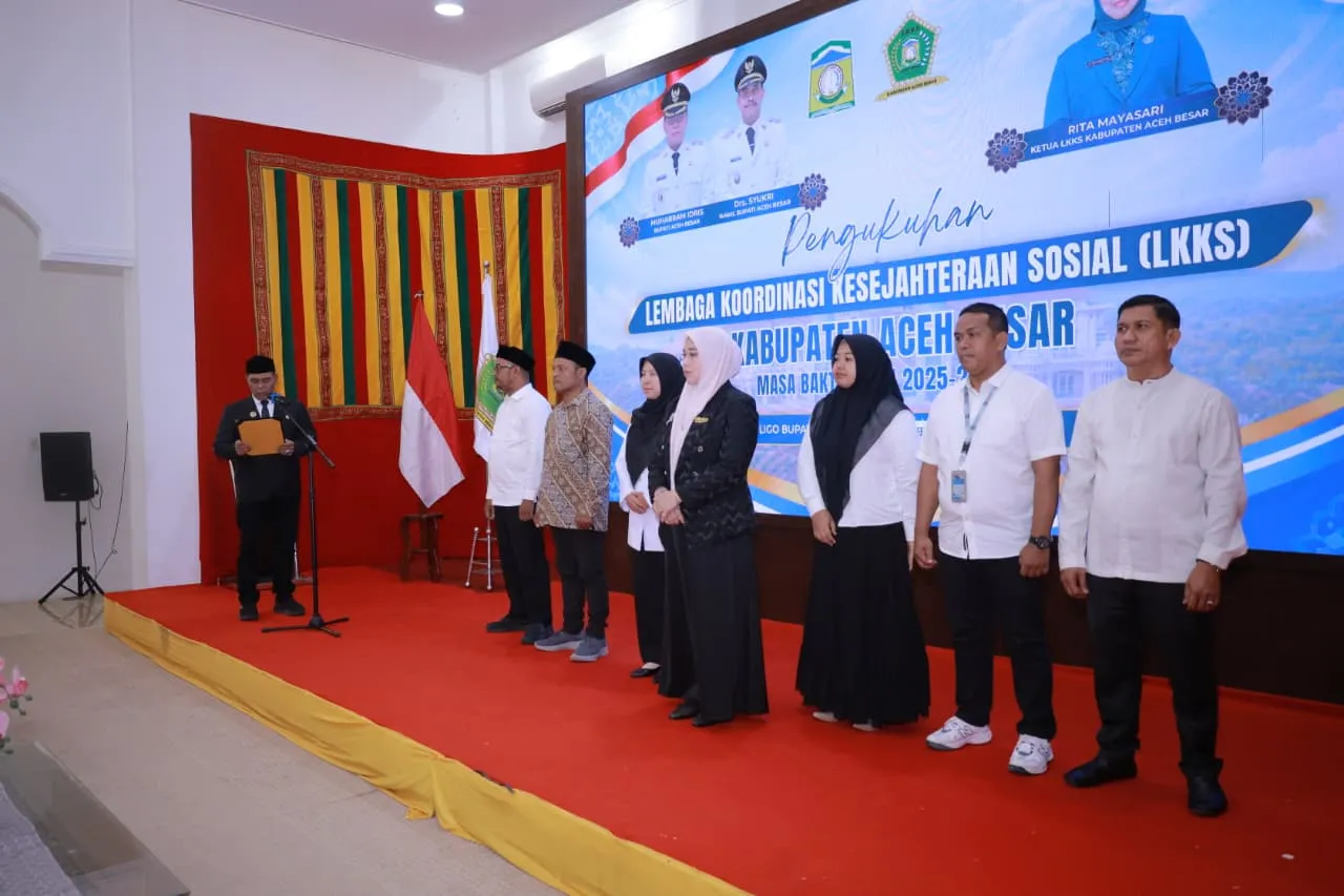 Bupati Kukuhkan Pengurus LKKS Aceh Besar Masa Bakti 2025–2030