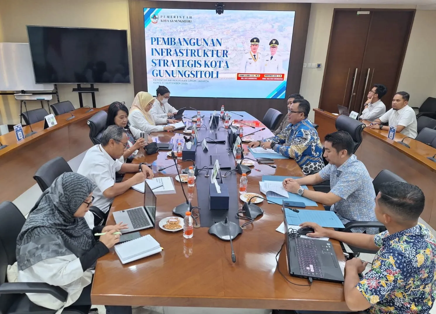 Wali Kota Sowa'a Laoli Audiensi dengan Wakil Menteri PU, Bahas Infrastruktur Strategis Untuk Perkuat Konektivitas Dan Layanan Dasar