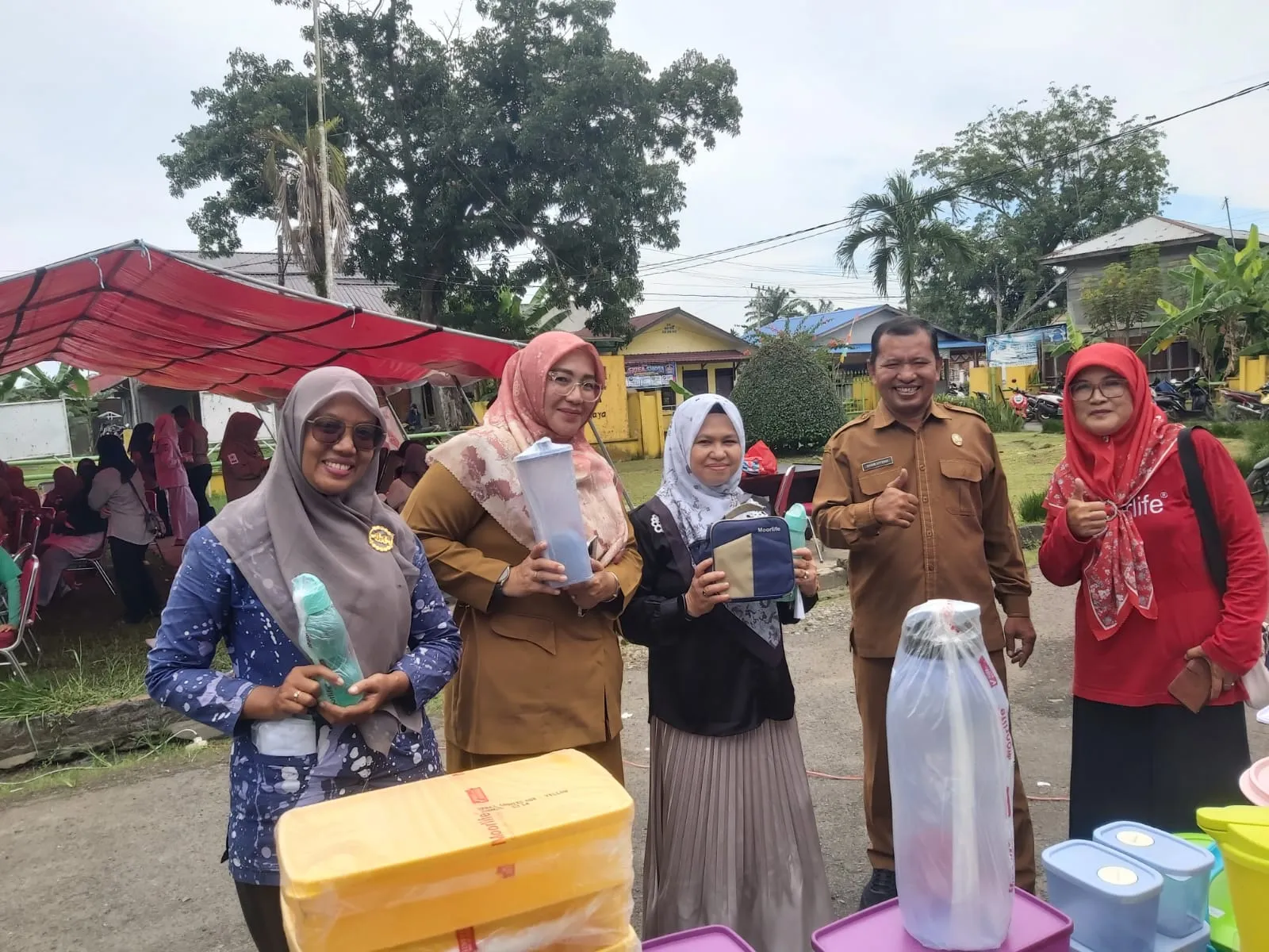 HUT ke-81 PMI, Warga Babalan Donor Darah dan Cek Kesehatan Mata