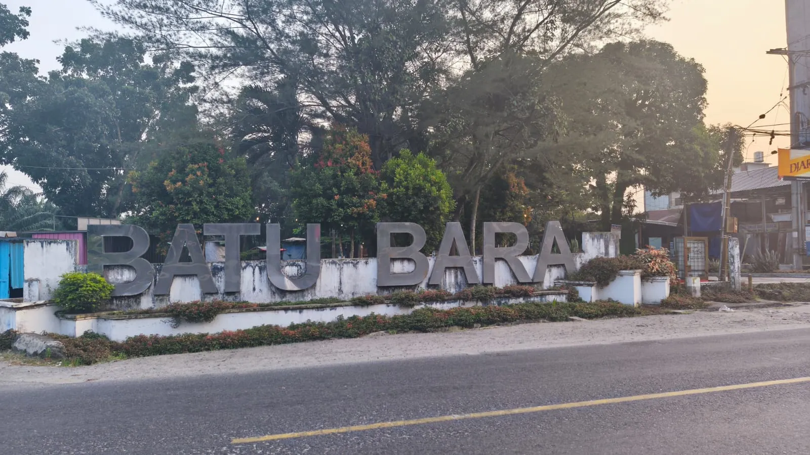 Limapuluh, Ibu Kota Batubara yang Dilupakan