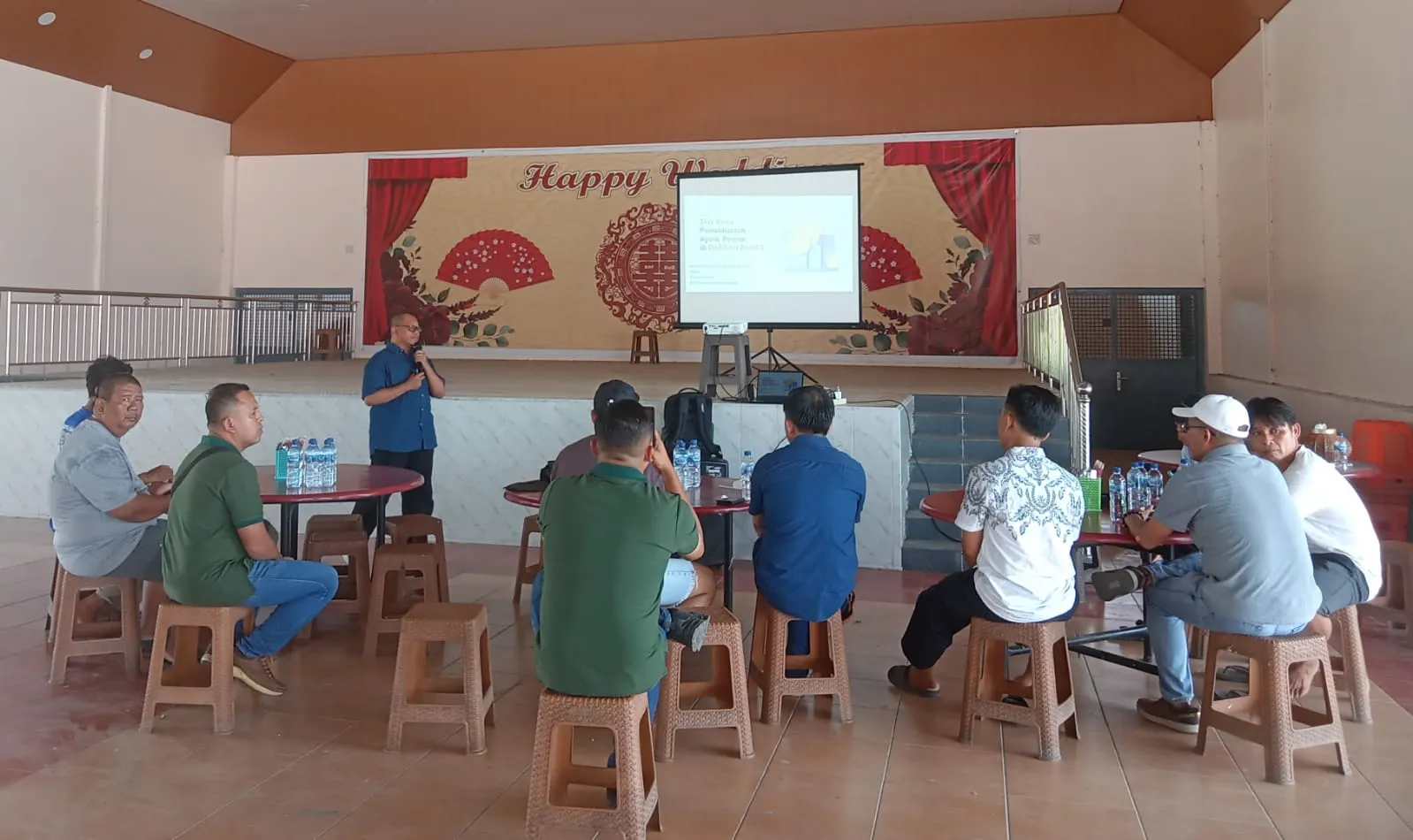 Peternak Unggas Pantai Labu Ikuti Seminar Pakan dan Obat-obatan Ayam Petelur