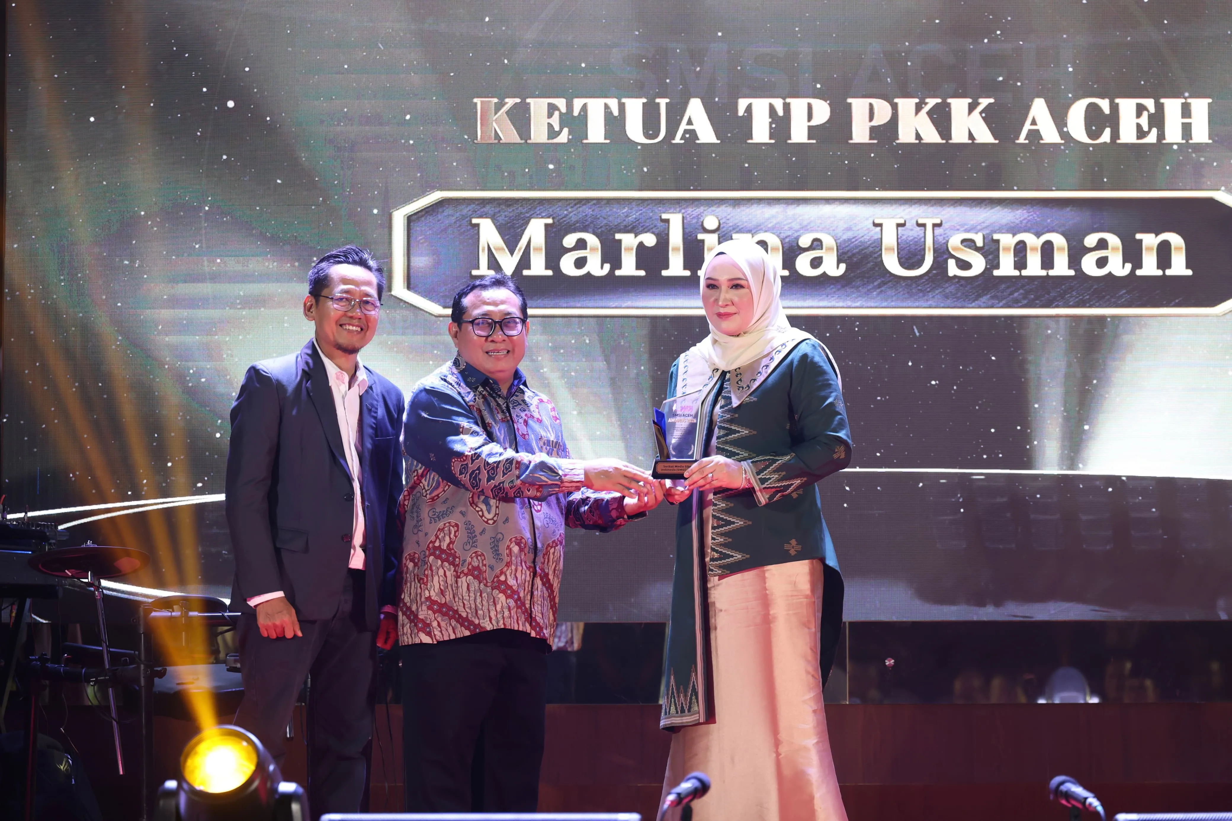 20 Tokoh dan Institusi Terima SMSI Award, Apresiasi untuk Pengabdian dan Kontribusi bagi Aceh