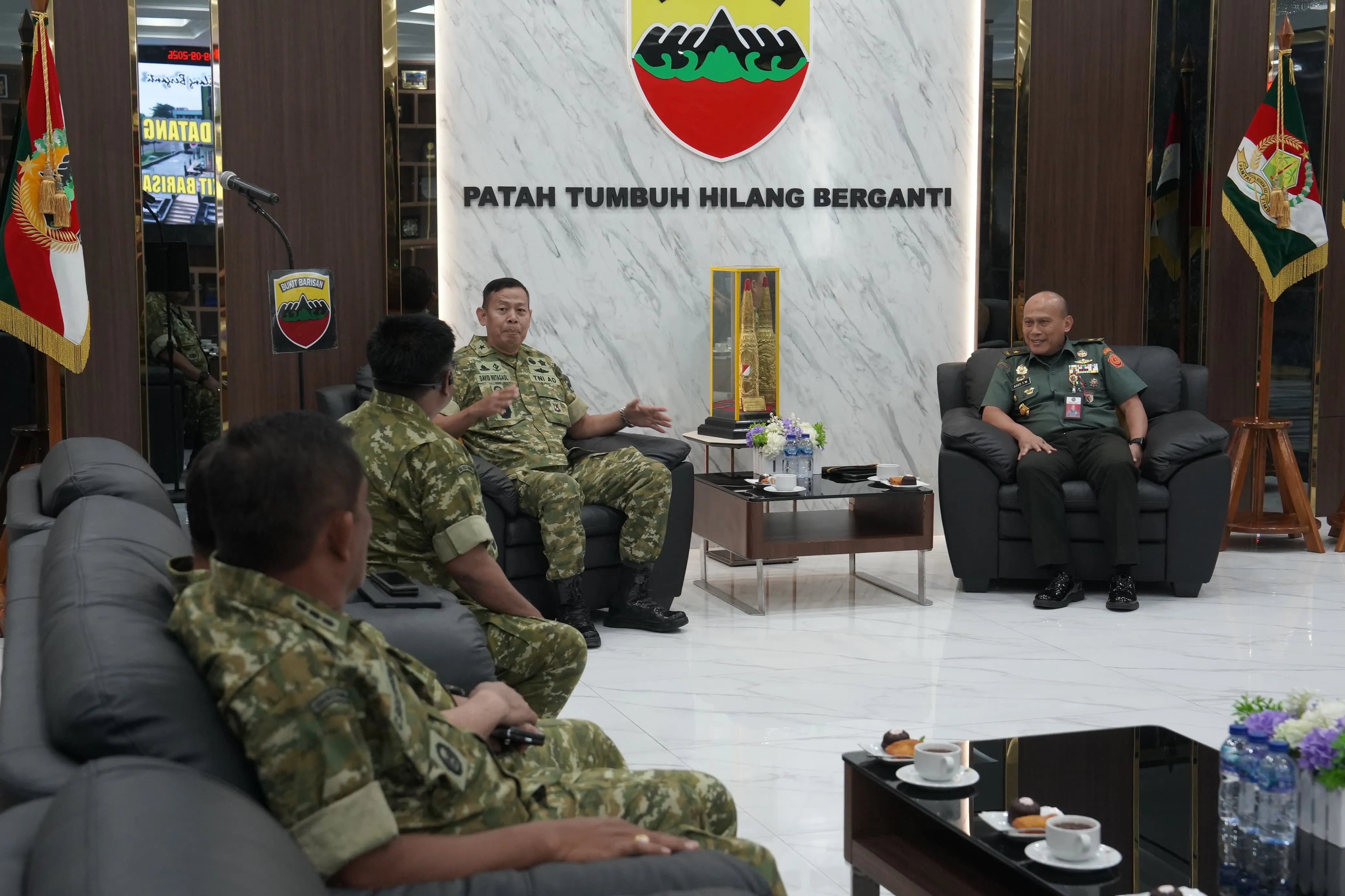 Kapoksahli Pangdam I/BB Terima Audiensi Kepala Pusat Veteran Bacadnas Kemhan