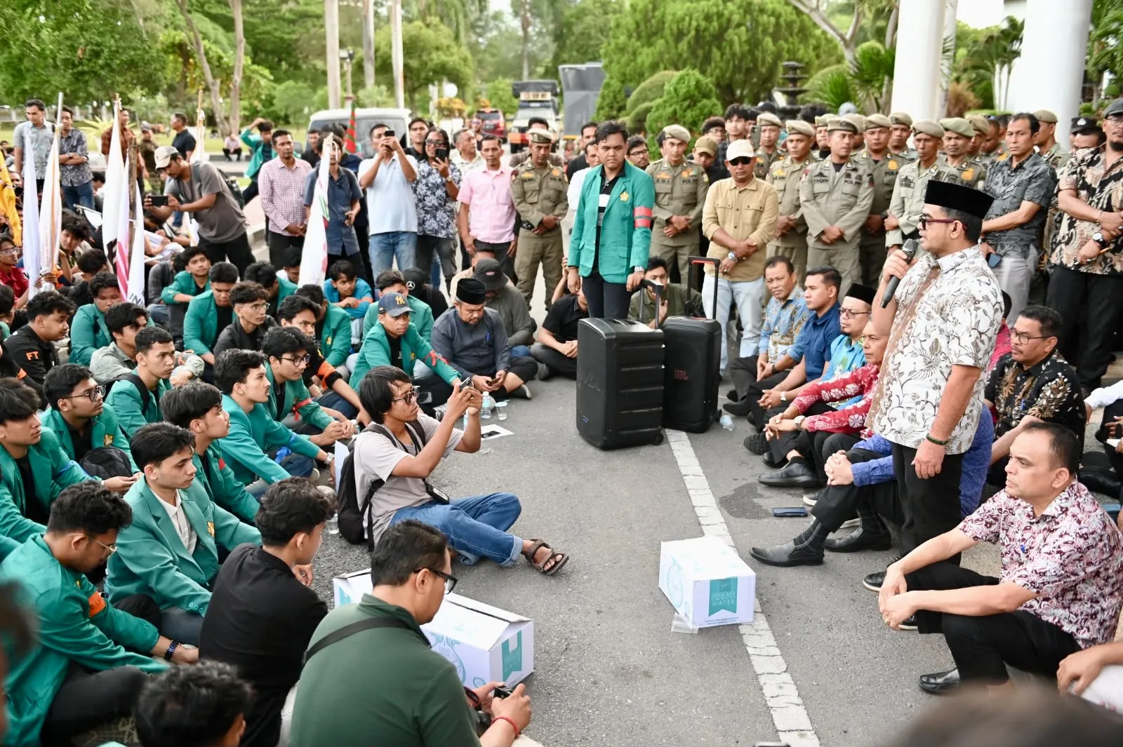 Terima Aspirasi Mahasiswa USK, Plt Sekda Aceh: Pemerintah Tidak Eksklusif, Komunikasi Tetap Terbuka