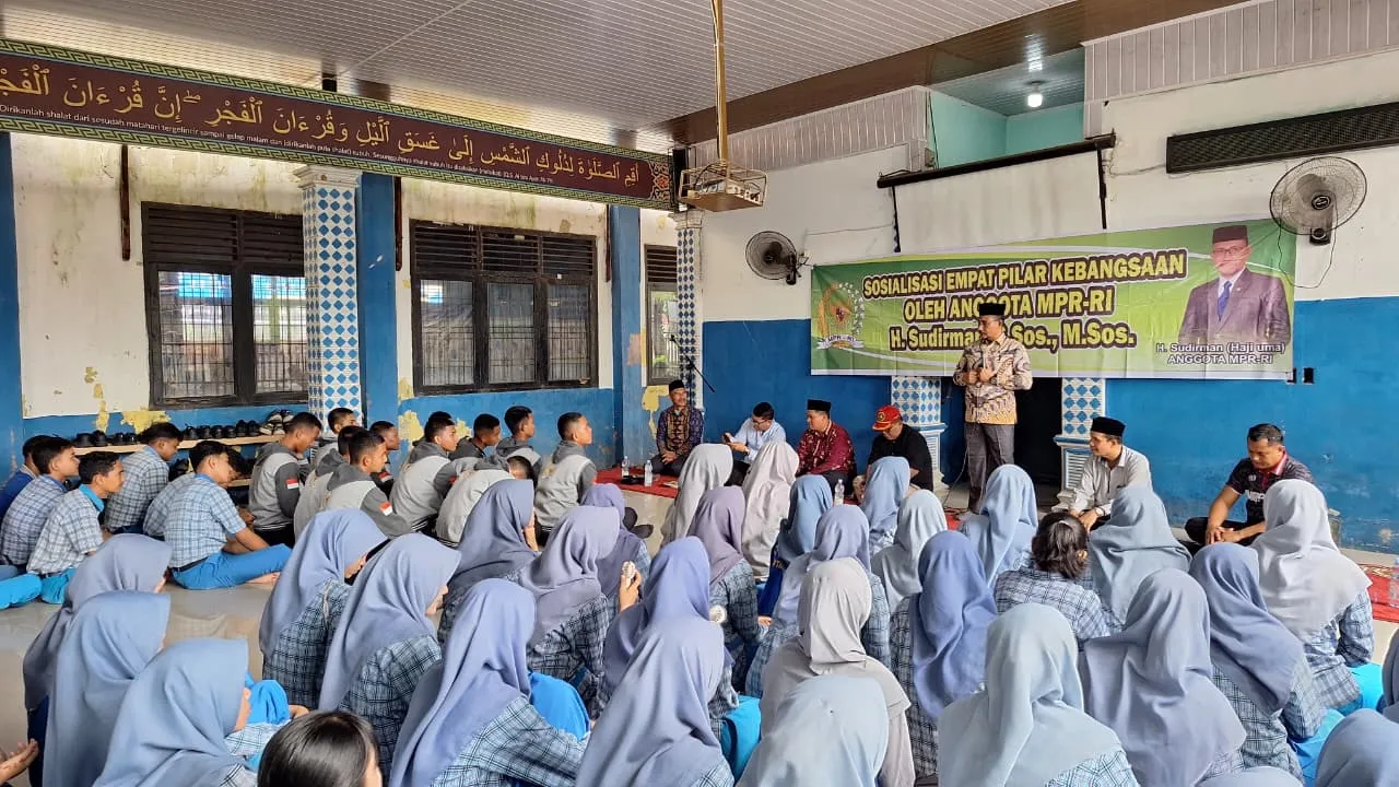 Haji Uma Beri Sosialisasi Empat Pilar ke Siswa SMAN 3 Langsa