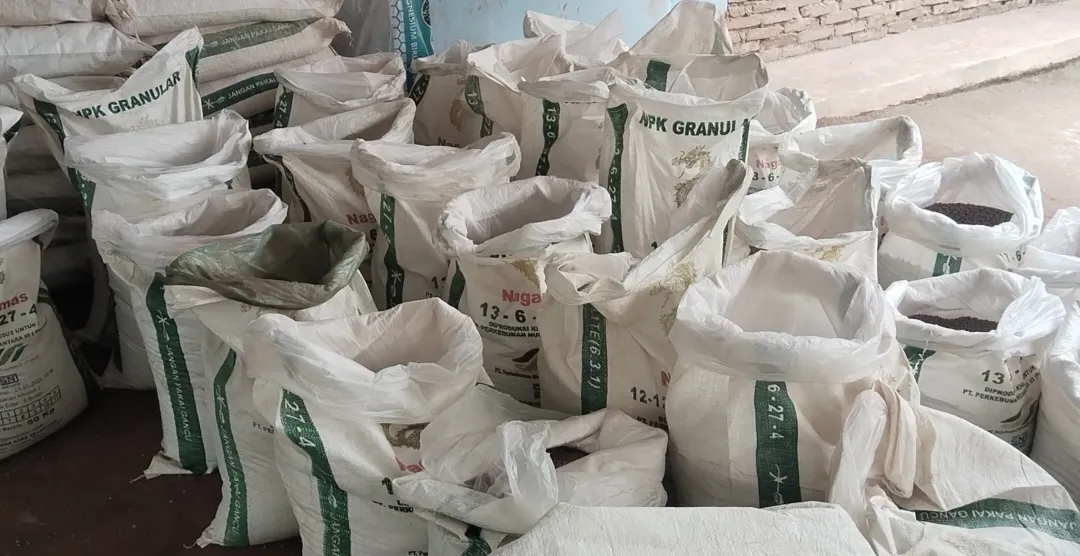 Diduga Ada Aktivitas Pencampuran Pupuk di Tebingtinggi