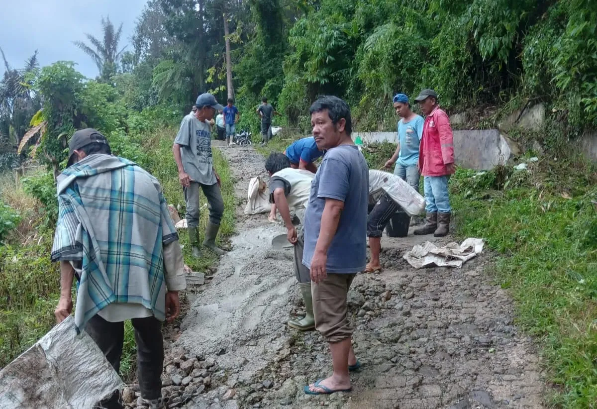 Warga Puncak Sorik Marapi: "Kami Salah Pilih Wakil Rakyat"