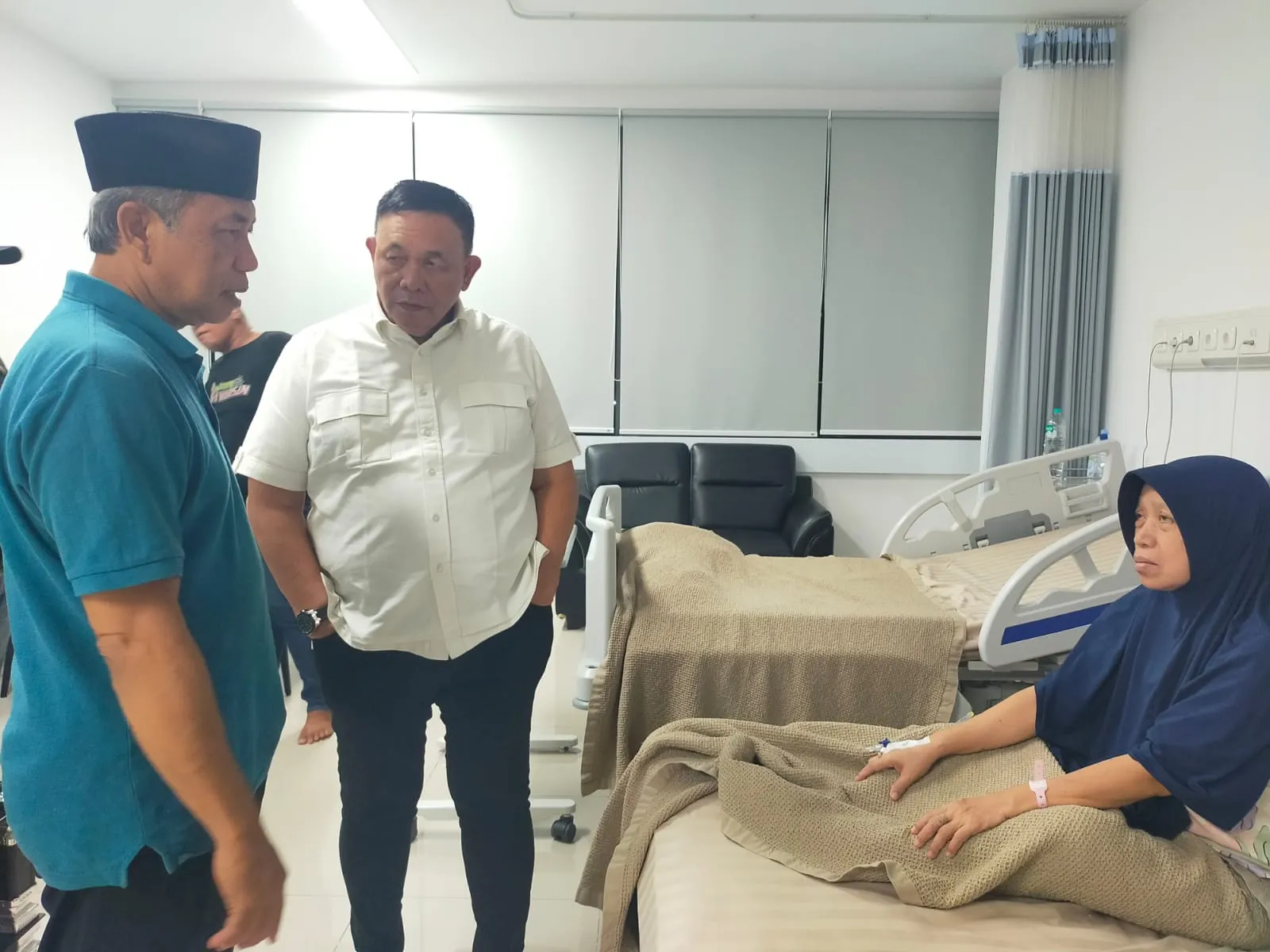 Baru Balik Tugas Luar Kota, Dahnil Ginting Langsung Bantu Masyarakat Berobat Ke RS Haji Medan