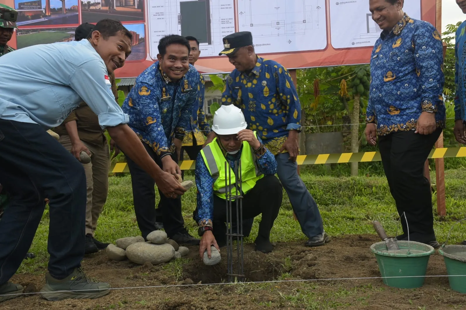 Pembangunan Alun-Alun Hamparan Perak Dimulai