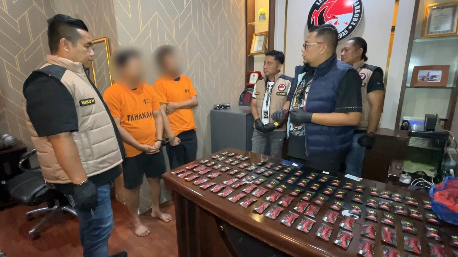 DJ Alih Profesi Jadi Kurir 100 Pcs Pod Getar Ditangkap Satresnarkoba Polrestabes Medan
