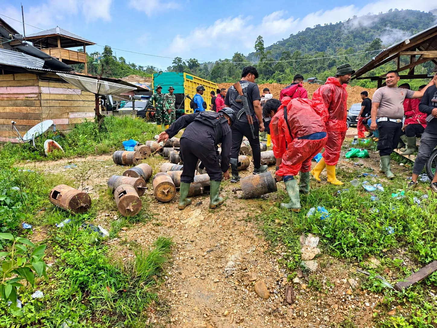 PETI Geumpang Ditertibkan, Buruh Terjepit Cicilan