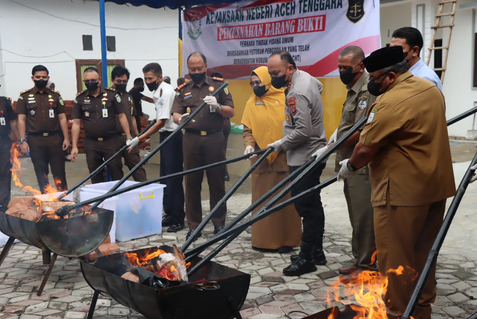 Kapolres Agara Hadiri Pemusnahan Barang Bukti 56 Perkara di Kejaksaan Negeri