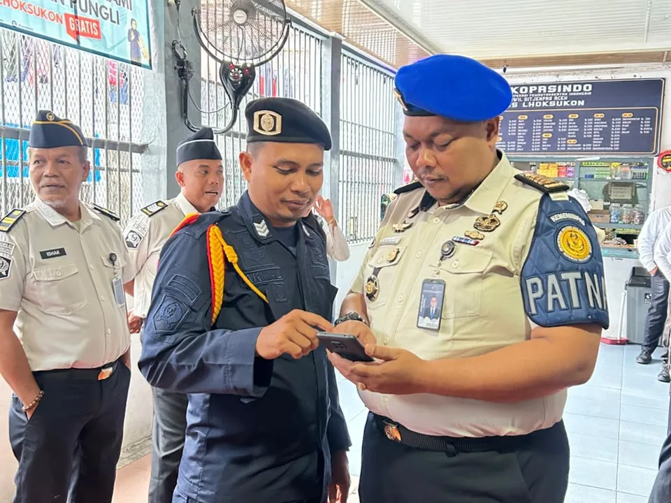 Cegah Judol dan Pinjol, Satops Patnal Lapas Lhoksukon Razia HP Pegawai