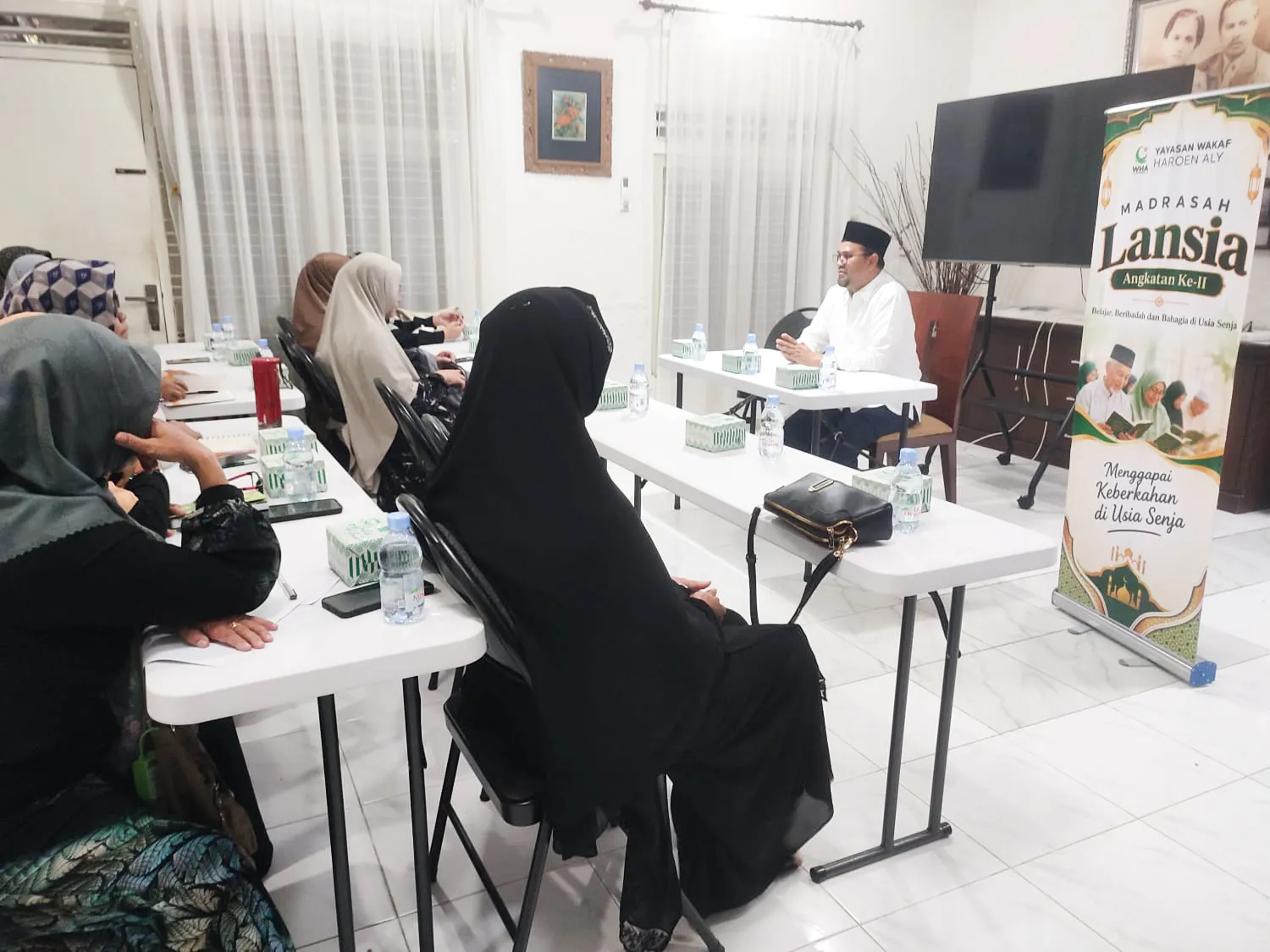 YWHA Kembali Gelar Madrasah Lansia, Bekali Peserta Ilmu Agama Hingga Persiapan Hari Tua