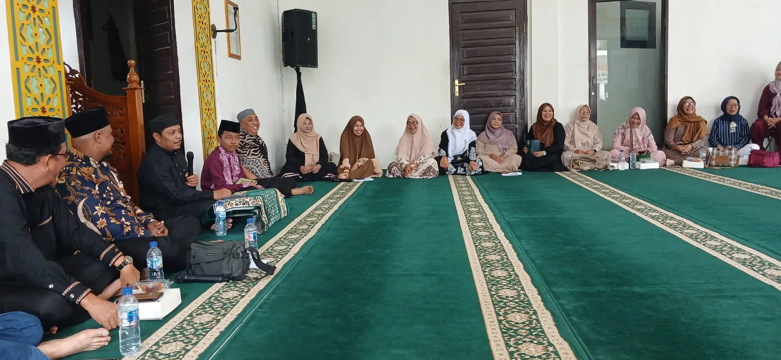 IKA SMPN 12/14 Peringati Maulid Nabi, Ustadz Prof Muhammad Syukri Albani Minta Alumni Pandai-pandai Meniti Hidup