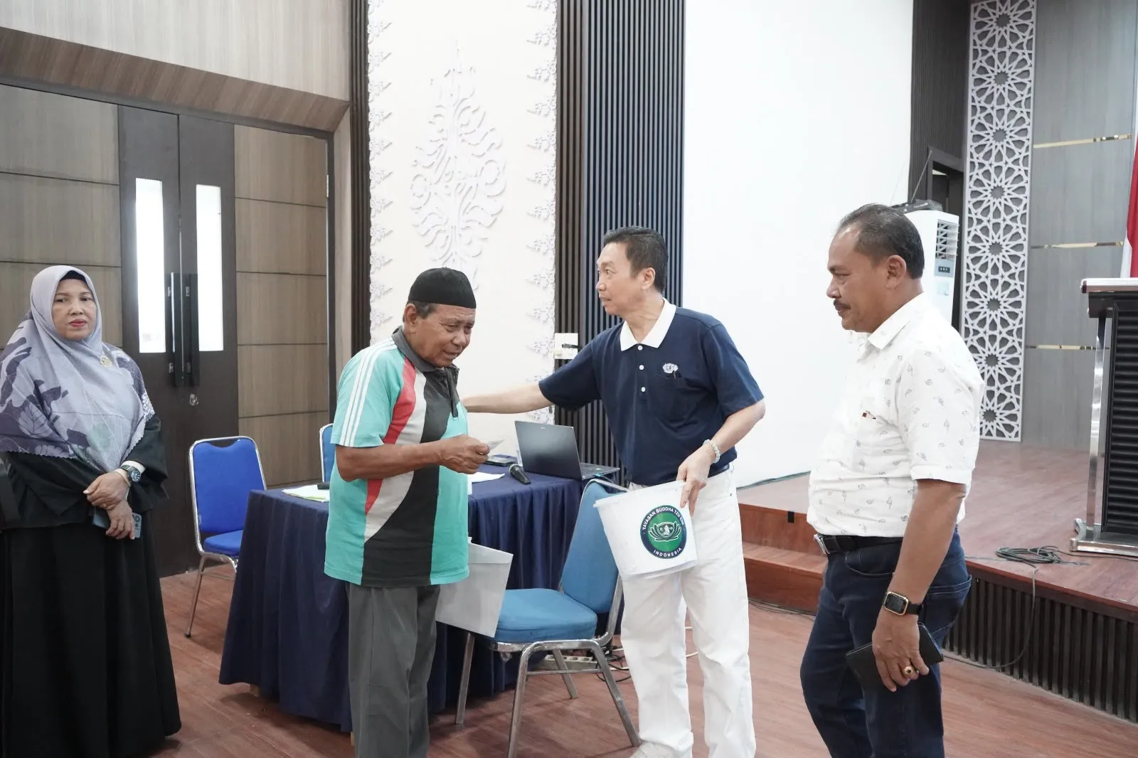 312 KK Terima Huntap Yayasan Buddha Tzu Chi Indonesia