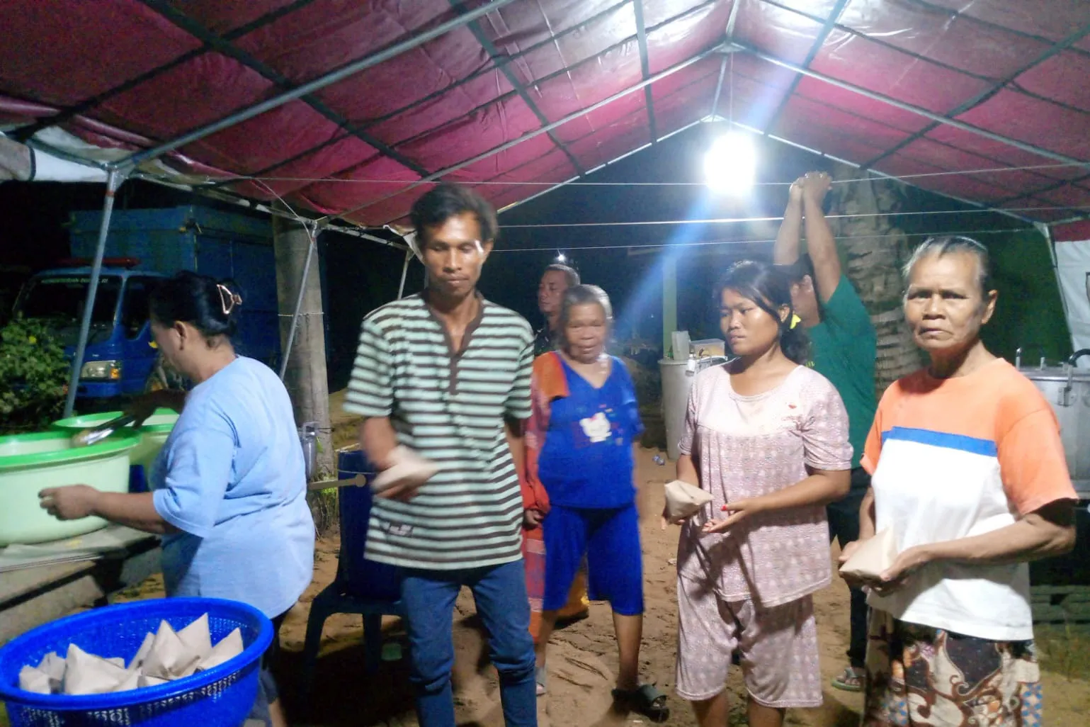 Tukka Dilanda Banjir, Pemkab Tapteng Dirikan Dapur Umum