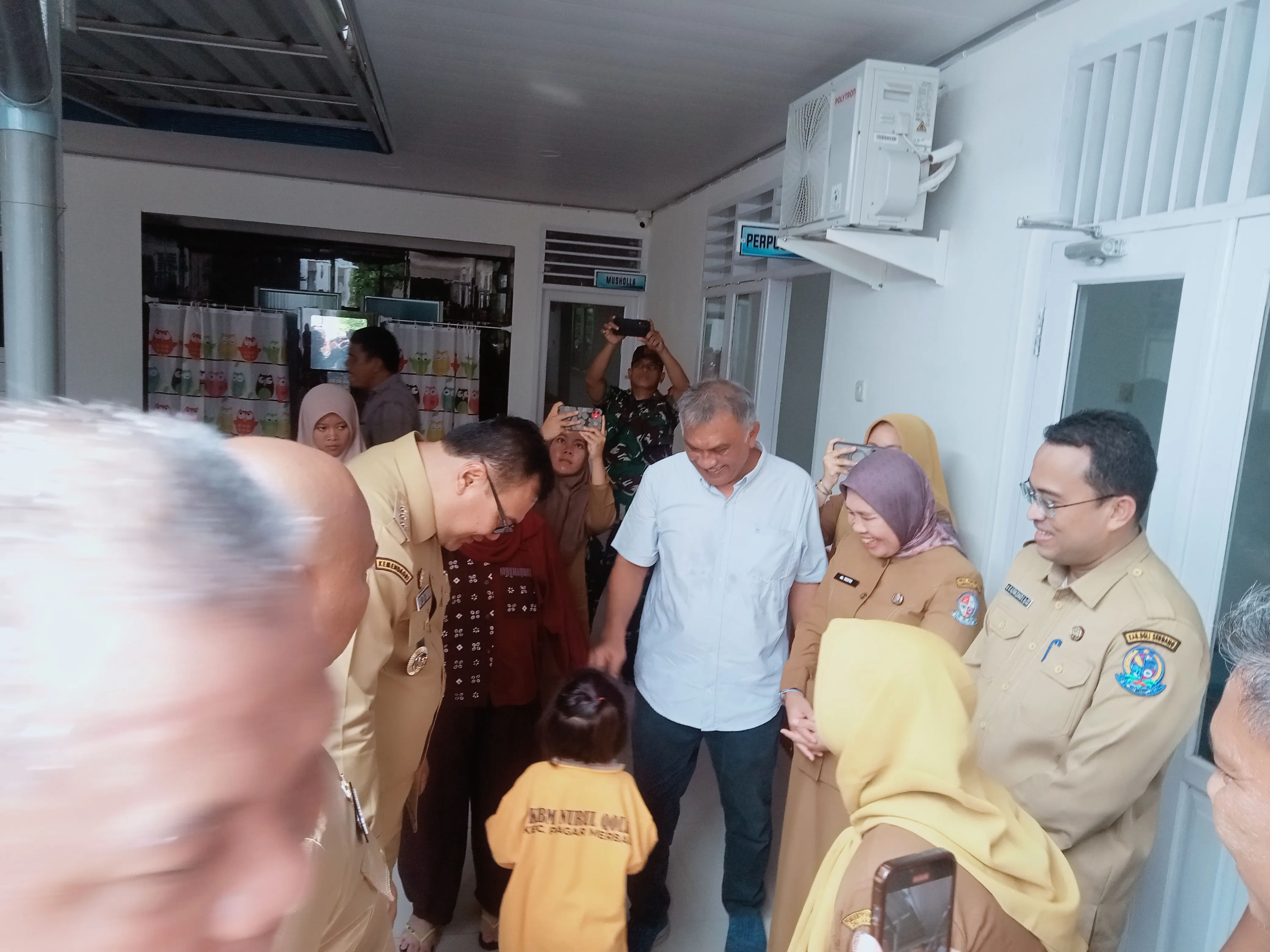 Bupati Asri Ludin Tambunan Tinjau Sentra ABK di Pagar Merbau, Fasilitas akan Dilengkapi