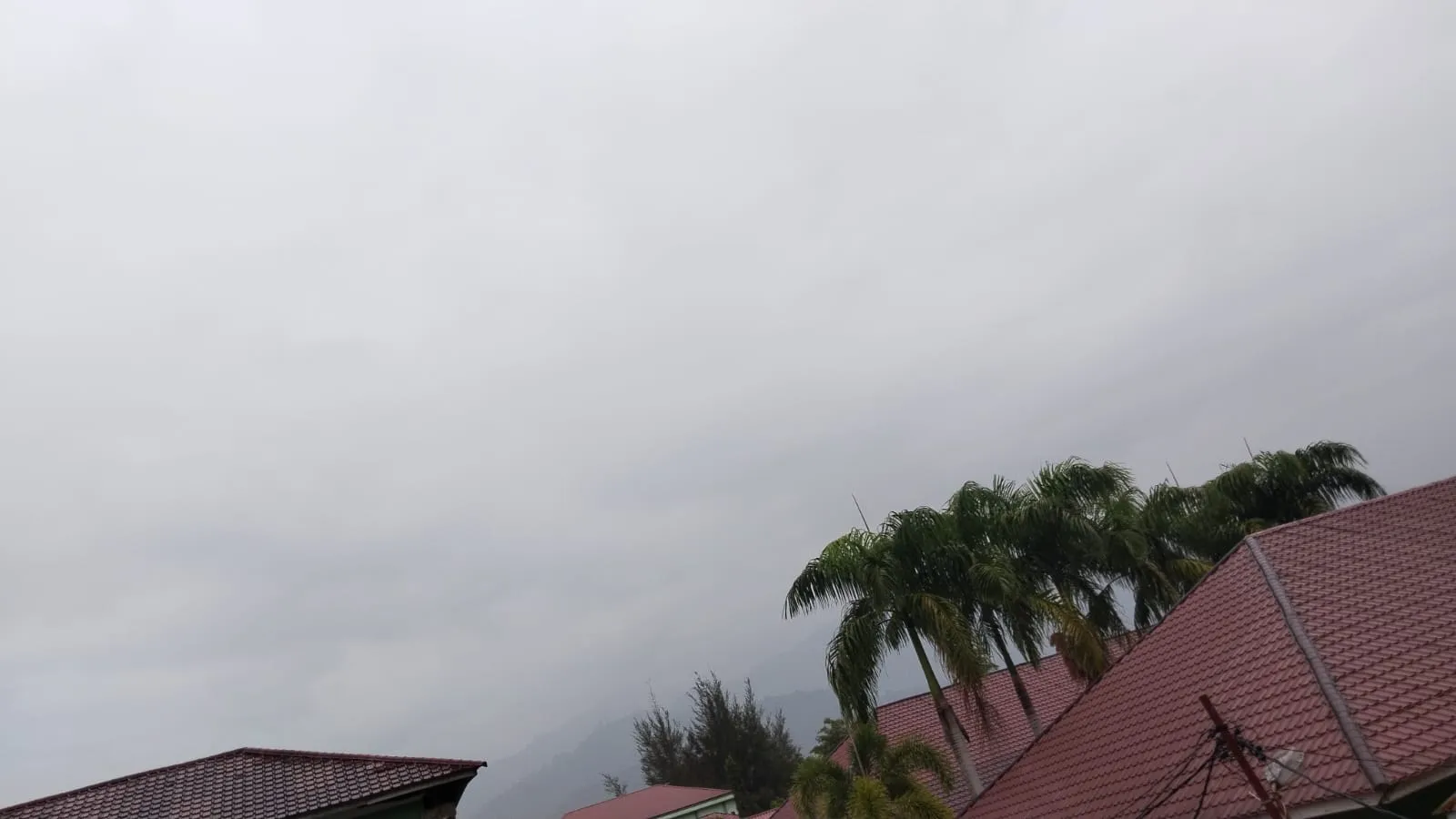 Awan Mendung Selimuti Langit Aceh Tenggara, Warga Bantaran Sungai Waswas Banjir