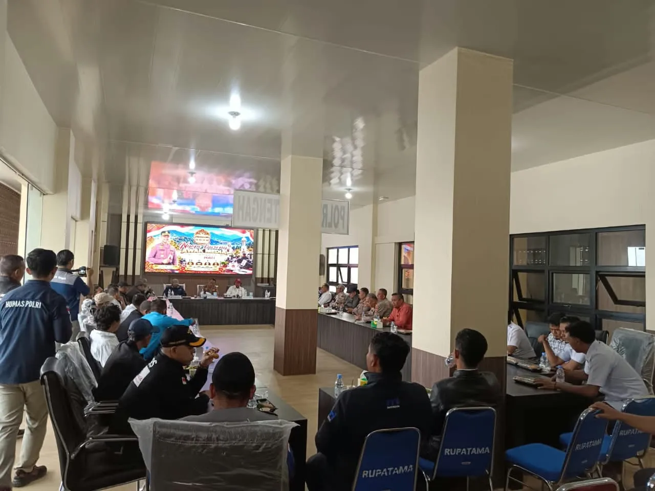 Ngopi Bareng Pers, Kapolres Ajak Angkat Potensi Aceh Tengah