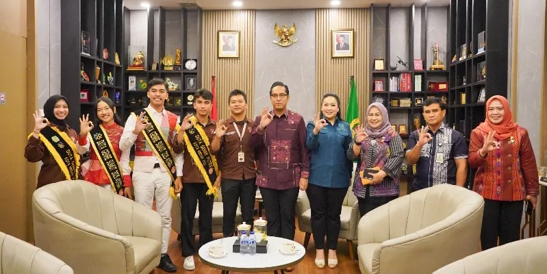 Pesan Wali Kota Medan ke Duta GenRe : Jangan Cuma Pakai Selempang, Harus Berdampak Nyata Bagi Masyarakat