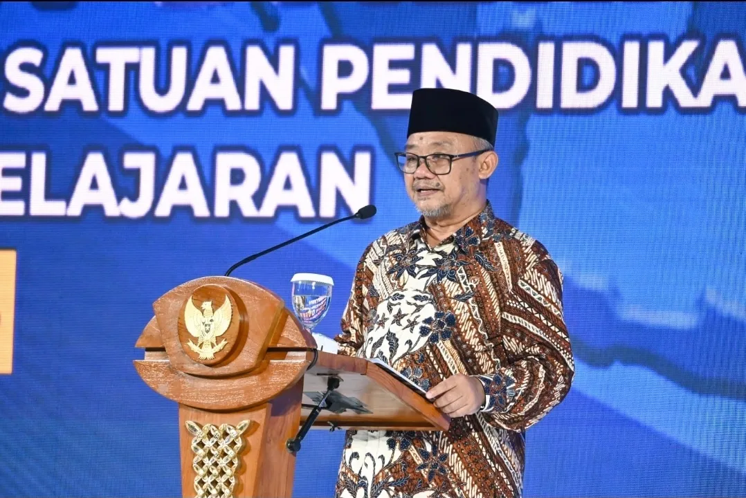 Mendikdasmen Abdul Mu'ti Apresiasi Peran Pemda Dukung Revitalisasi dan Digitalisasi Sekolah