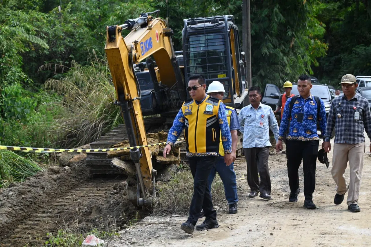 Tahap Pembangunan, Bupati Humbahas Imbau Pengguna Jalan Doloksanggul-Pakkat Berhati-hati
