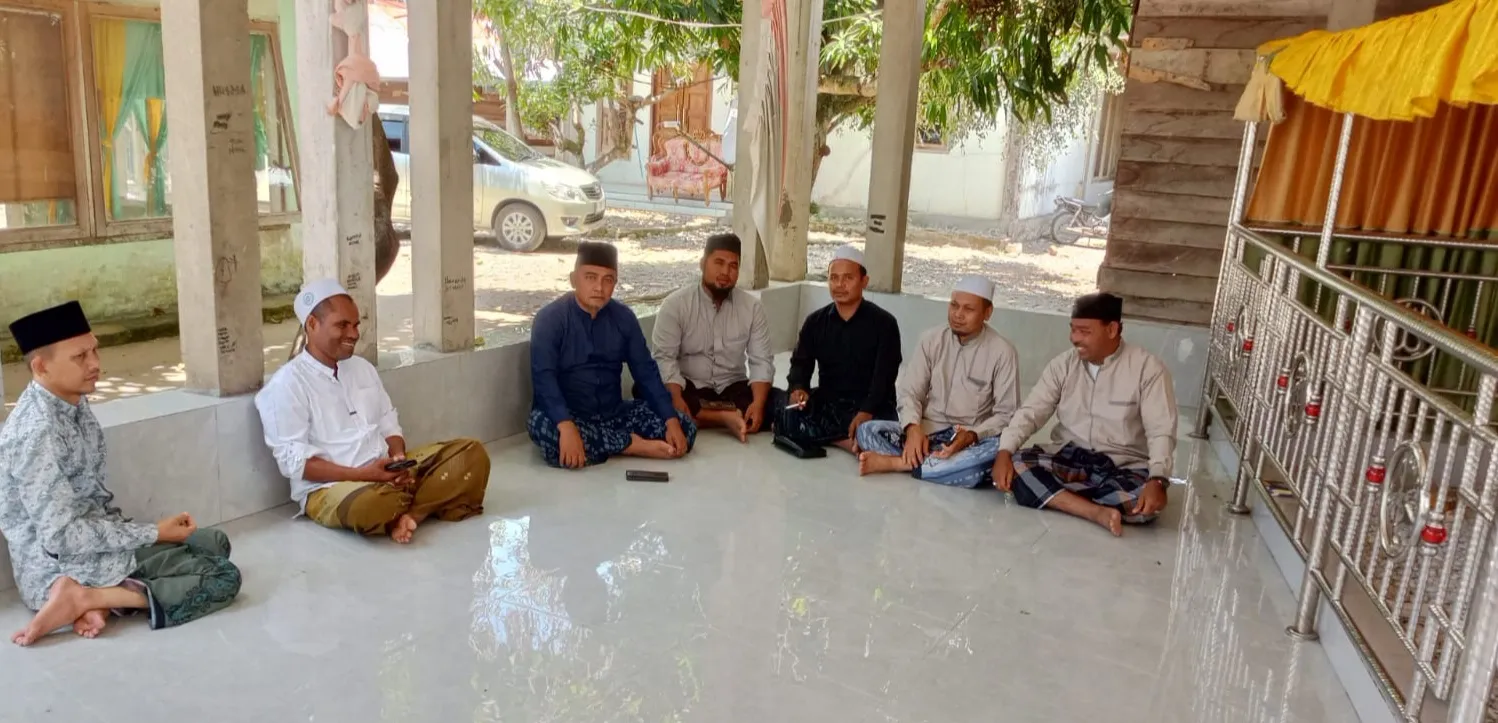 HUT ke-27 HUDA, Pengurus Abdya Ziarahi Makam Ulama Untuk Tabarruk Teladani Warisan Keilmuan