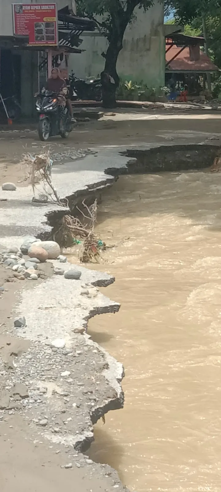 Minimalisir Dampak Banjir, BWS Diminta Bangun Tanggul Pengaman Lawe Bulan