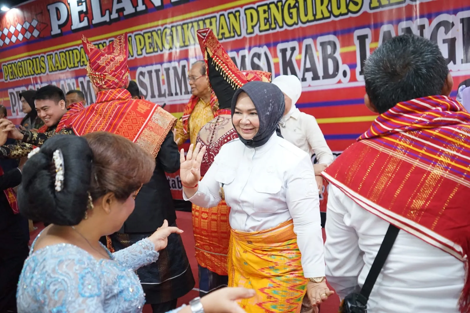 Plt Bupati Tiorita Kukuhkan Pengurus PMS Langkat, Ajak Perkuat Persatuan dan Pembangunan