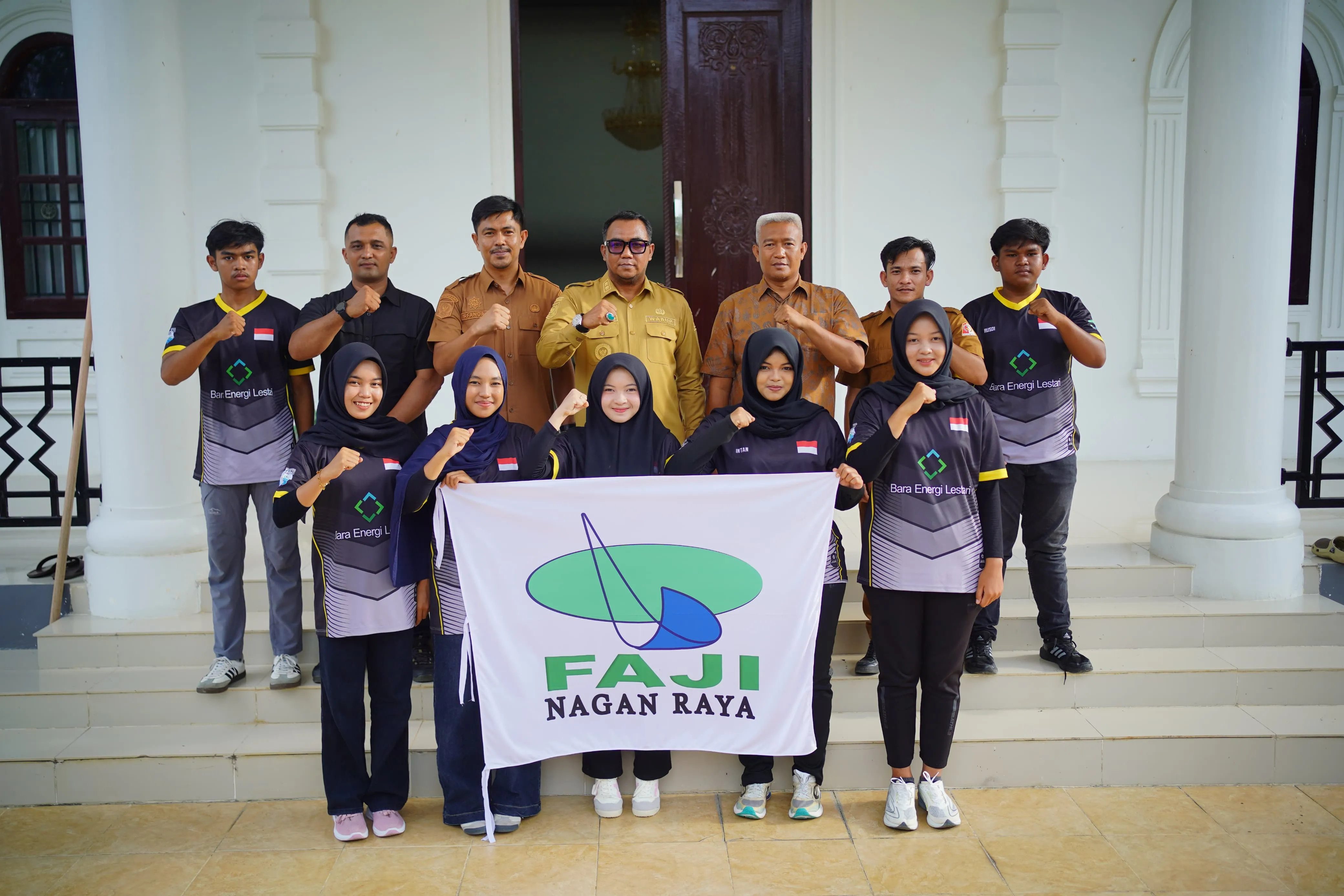 Wabup Lepas Kontingen FAJI Nagan Raya Ikuti Kejurnas Arung Jeram