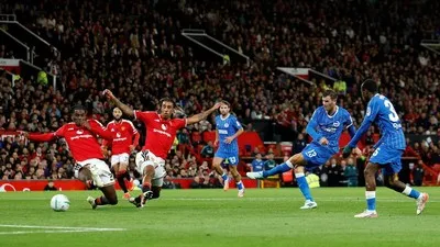 Piala Liga Inggris: Sempat Unggul 2-0, MU Dipermalukan Brighton