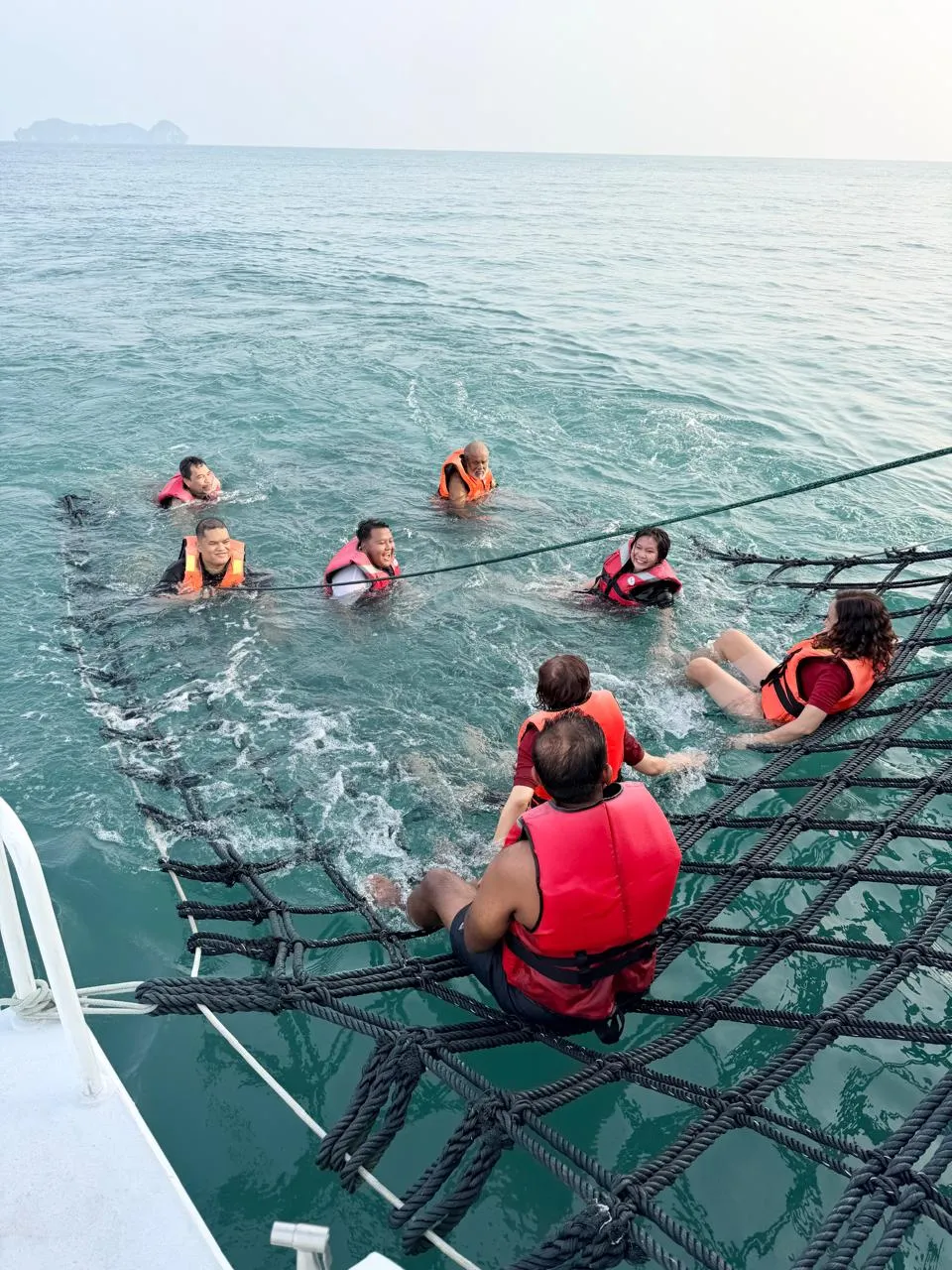 Catatan Famtrip Penang Kedah Langkawi: Pesona Sunset Laut Andaman dari Atas Geladak Kapal