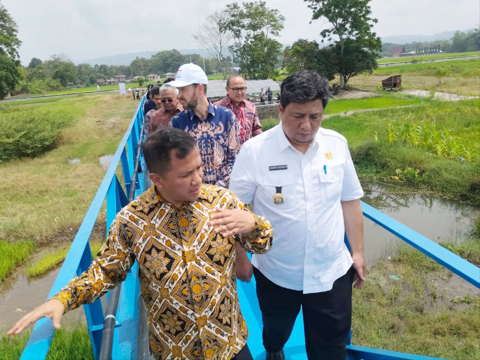 Dukung Pertanian Hijau di Danau Toba, Pompa Air Tenaga Surya Rp5,7 M Resmi Beroperasi di Samosir