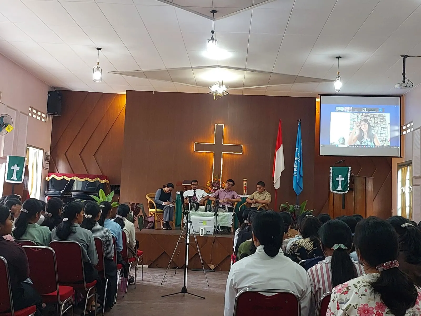 STB Laguboti Gelar Seminar Nasional dan Bedah Buku Ratapan di Ujung Jalan